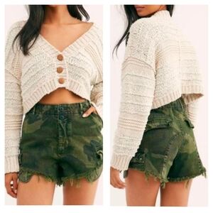 Free People Commander Camo Cutoff High Rise Shorts, Button Fly, Sz 8, EUC!